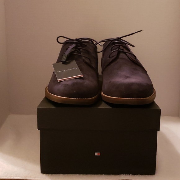 Tommy HilifgerNWT Men's Lace-Up Suede Sz. 11.5